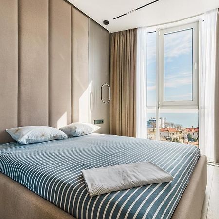 Luxury Waterfront 3-Bedrooms Apartment Odessa Buitenkant foto